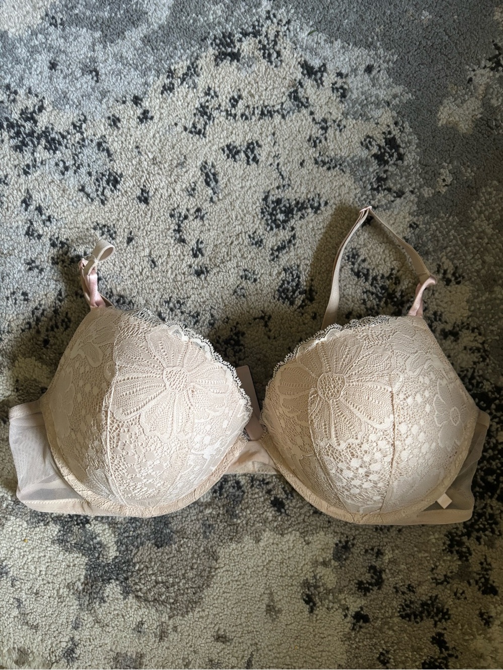 Victoria's Secret Beige Lace Push-Up Bra with Floral Detail